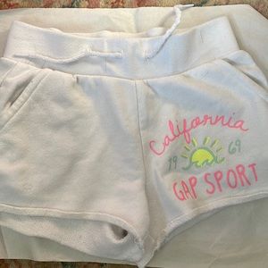 Gap girl short size M 8-9
